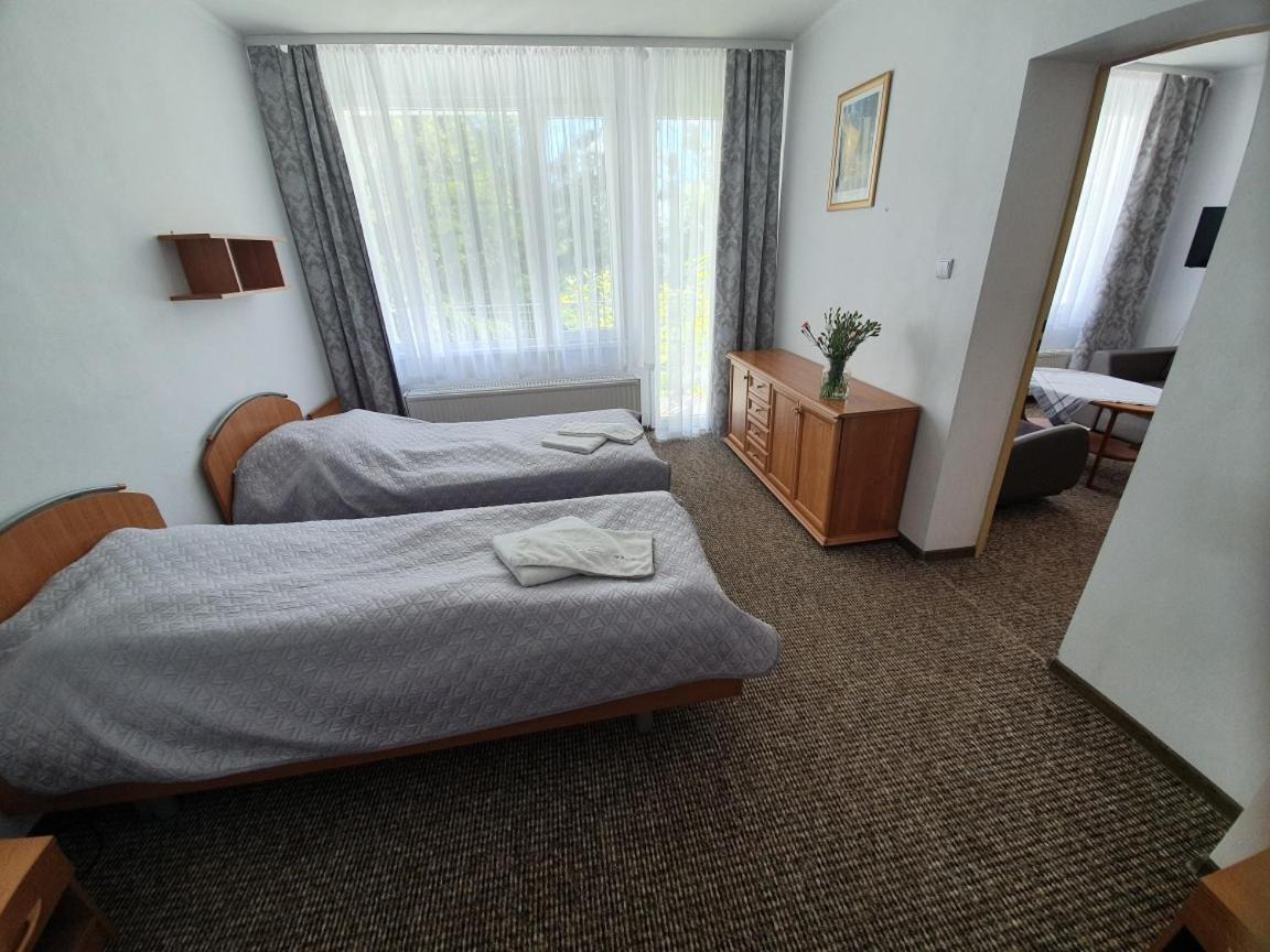 Osrodek Wczasowy Wrzos Łukęcin Exteriör bild
