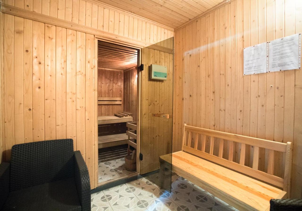 Osrodek Wczasowy Wrzos Łukęcin Exteriör bild